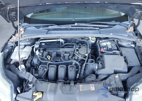 2014 Ford Focus Titanium z USA, uszkodzony, nr VIN 1FADP3J27EL321656